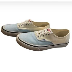 Vans Lt Blue & White Off the Wall lace up Skate 
Sneakers Unisex W 8.5 / M 7